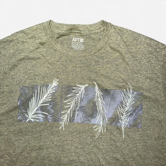 NWOT - Apt. 9 Heather Green Casual Cotton T-Shirt with Nature Graphic - Picture 2 of 6